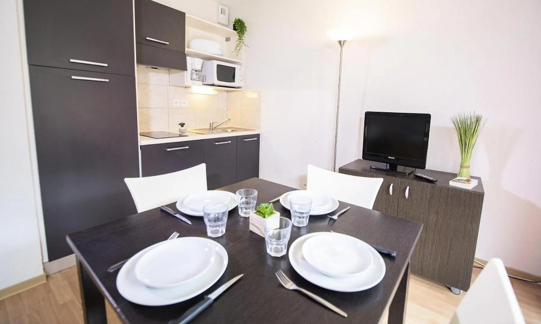 Studio 2/4 Personnes Vue Pistes Mae-0961 Le Melezet Aparthotel